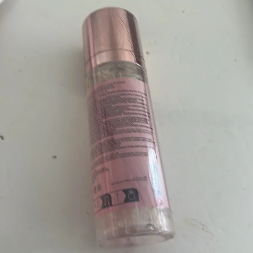 Revolution Rose Quartz Energy‎ Fix Spray 2.87fl.oz